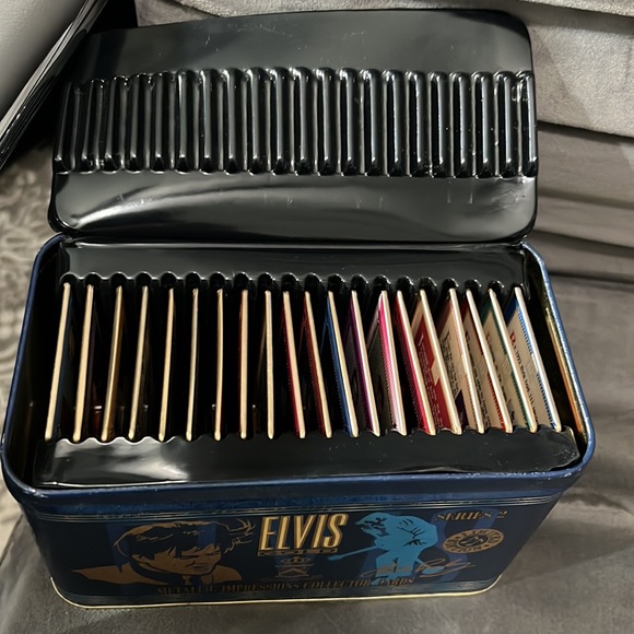 Elvis Gold Metallic Impression Collector Cards and Elvis Commemorative Book - Picture 3 of 12